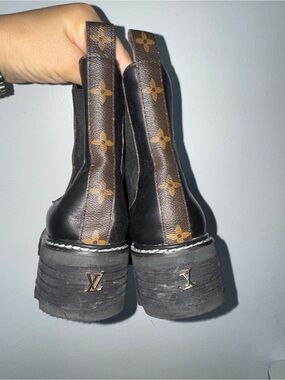 Womens made in Italy boots size 8.5